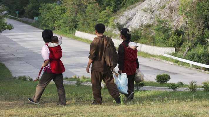 Young families, mothers with babies. Near Wonsan, North Korea.