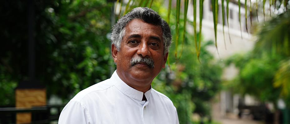 Pastor Rohan, Sri Lanka